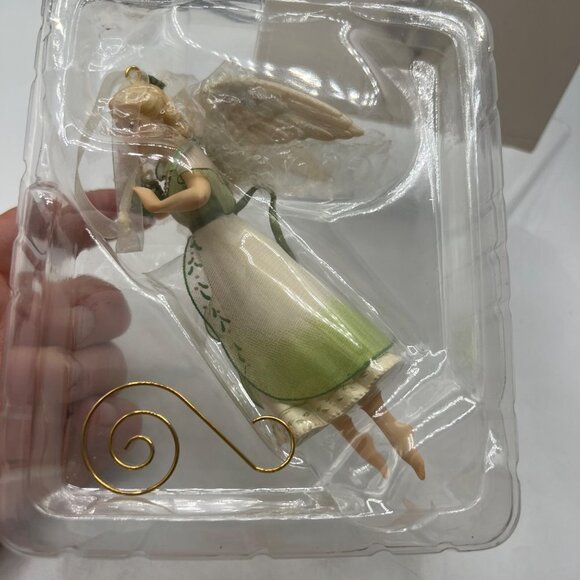 Hallmark Ornament 2006 Gift Of Love 1st In Series Holiday Angels Nib - Picture 4 of 8